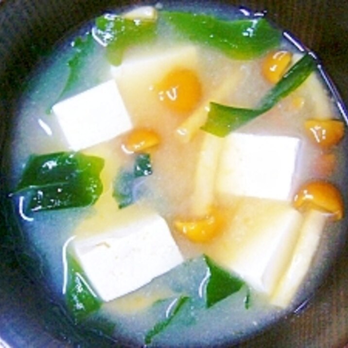 【今日の一汁】なめこと豆腐とわかめのお味噌汁